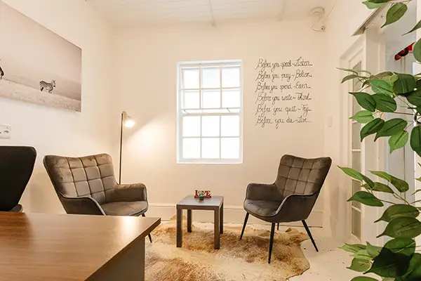 Een lichte woonkamer